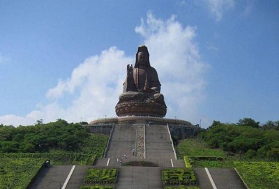 ​世界上最高的瞅音坐像，南海瞅音高61.9米