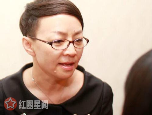 宋丹丹第一任老公是谁 宋丹丹现身机场发型吸引众人