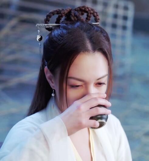 从前有座灵剑山王舞为什么只是金丹 她修炼的功法是什么