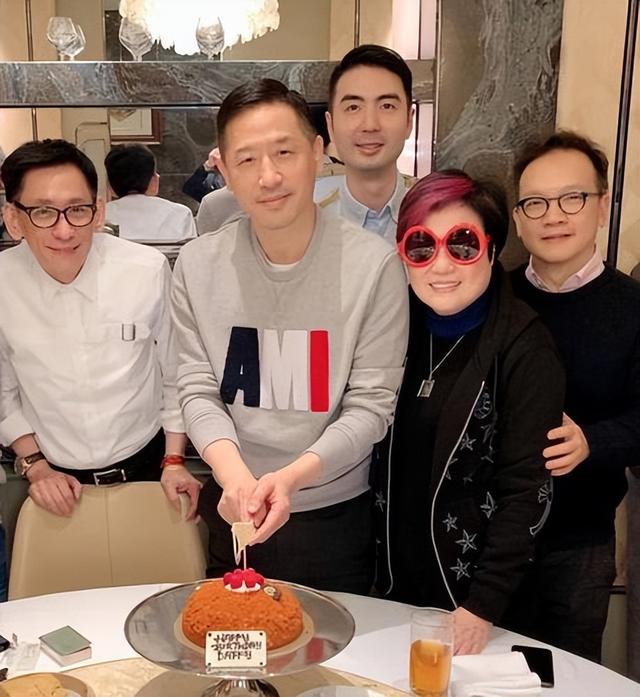 揭秘张国荣为什么爱上唐鹤德（那个高攀不起的男人唐鹤德）(33)