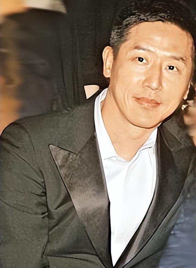 揭秘张国荣为什么爱上唐鹤德（那个高攀不起的男人唐鹤德）(23)