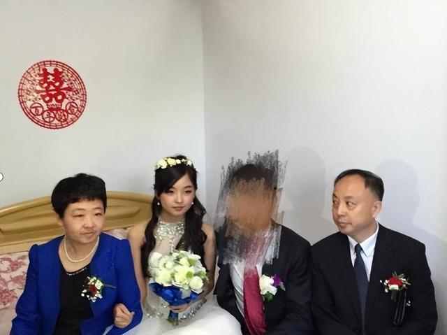 王冰冰徐嘉余拍了什么节目 走红后被曝光私生活混乱(8)