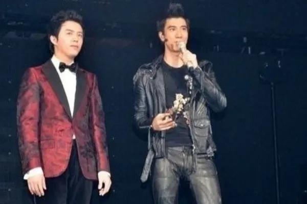 王力宏与各明星合照（五年前就被爆出黑料）(10)