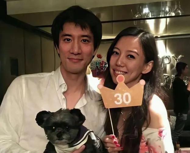 王力宏与各明星合照（五年前就被爆出黑料）(36)