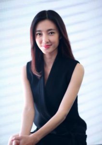 ​王丽坤老公是谁（王丽坤与他同居8年）