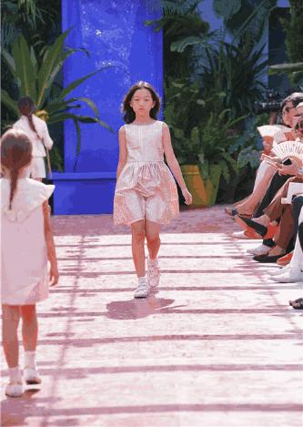 王菲的女儿李嫣兔唇是遗传的吗 生来兔唇父母离异(2)