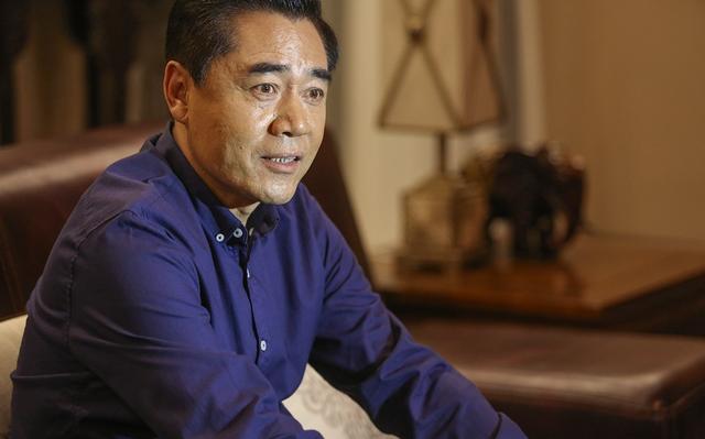 陈宝国的个人资料简介（陈宝国一家三口温馨外出）(12)
