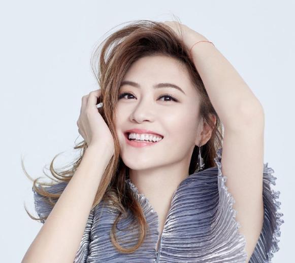 陈小春老婆应采儿个人资料（陈小春的璀璨情史）(1)