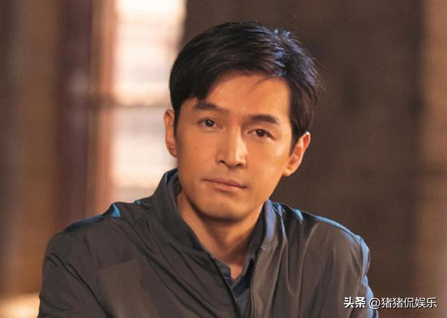 胡歌出演伪装者时多大（网传继伪装者后）(7)