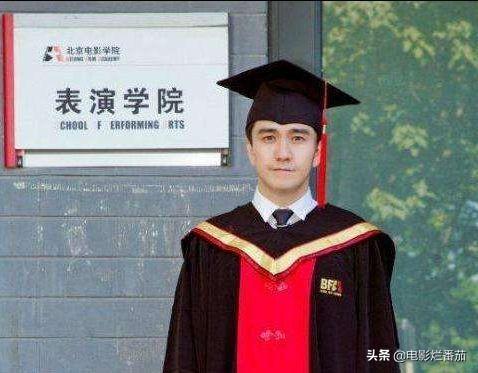陈道明为什么很有魅力（明星人设频频塌方）(2)