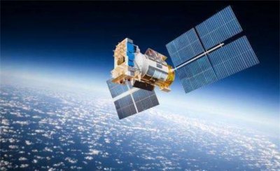​美国的卫星不断向中国卫星接近 为了监视中国(目的性很强)