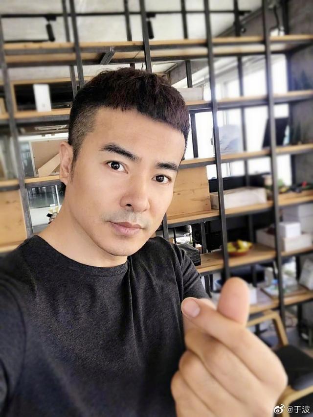 于波老婆个人资料（43岁于波的故事出道即爆红）(15)