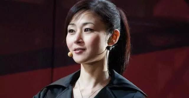 香港演员万绮雯个人资料（老牌女星万绮雯长相清纯）(2)