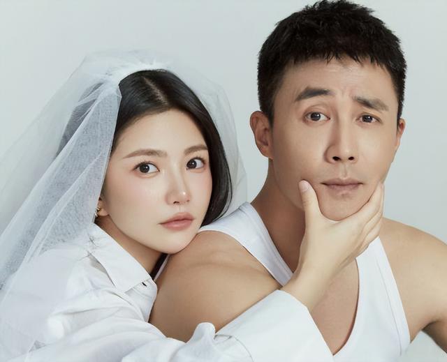 杜淳老婆王灿个人资料年纪（杜淳携妻女拍写真）(6)