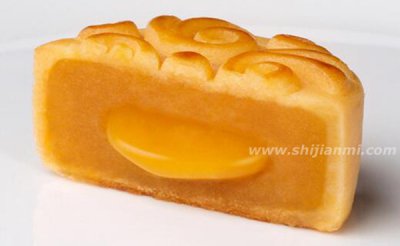 ​月饼为什么叫月饼 唐代杨玉环所起（原来叫做胡饼）