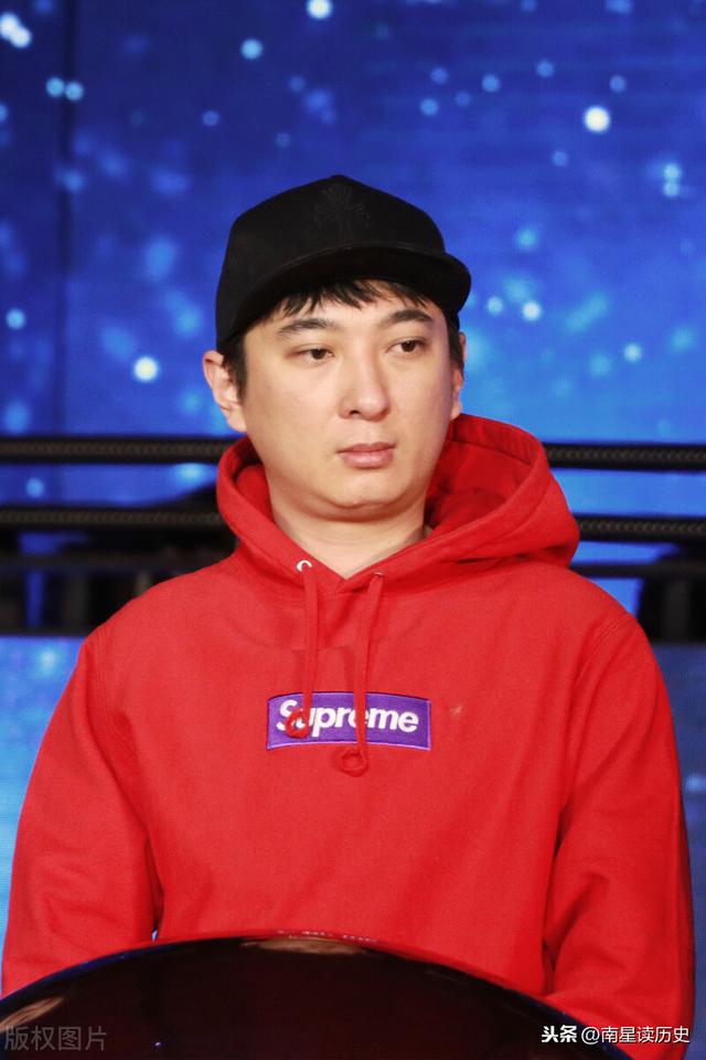 王思聪的历任16位女友惊呼情圣（王思聪的黑红情史）(2)