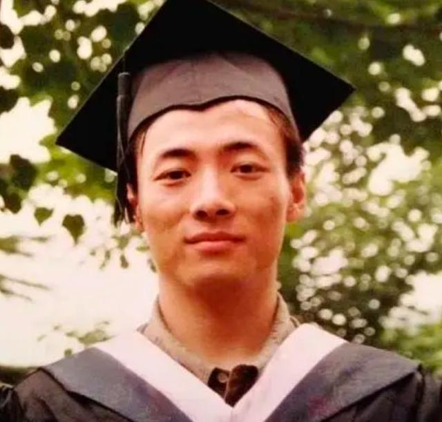 赵薇曾有几任男友（他是赵薇同学娶了第一代）(5)