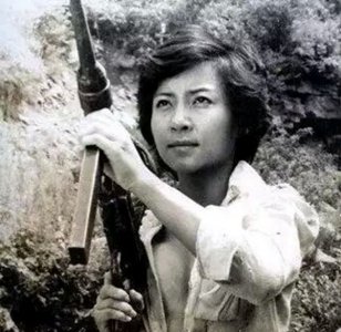 ​越南女卒没有穿亵服究竟!防没有胜防_迷惑仇敌
