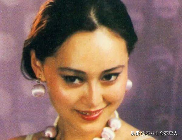 娱乐圈里特别撞脸的明星（娱乐圈这9对艺人）(30)