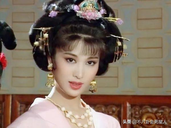 娱乐圈里特别撞脸的明星（娱乐圈这9对艺人）(3)