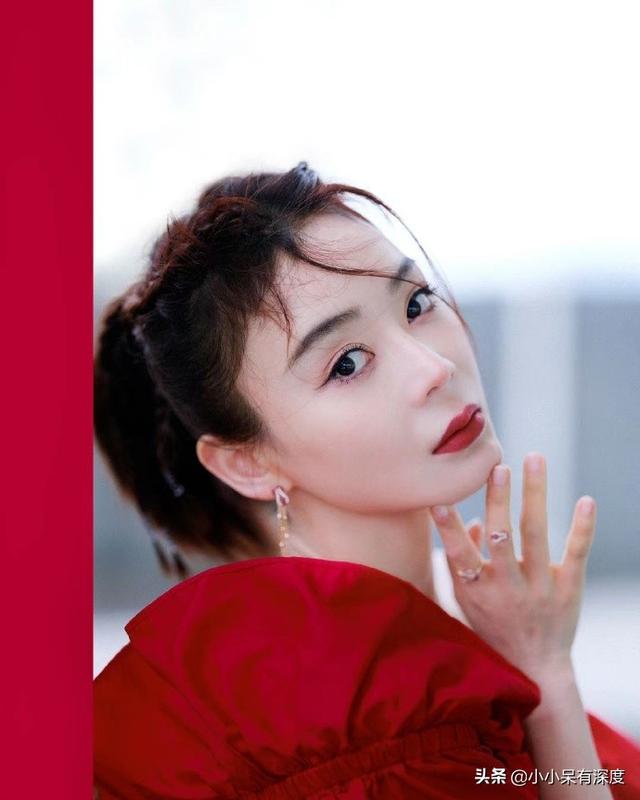 于正自称的明星都是谁捧红的（称他捧红了一代明星）(13)