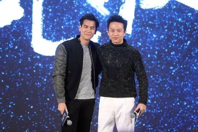 羽泉和邓超同台（老戏骨被同骗婚羽泉貌离神合彭于晏邓超争过C位李佳航照顾助理）(6)