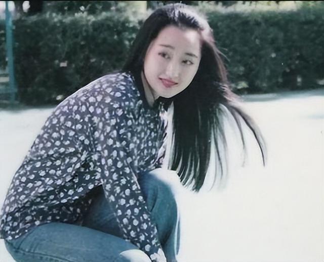 明星背后的故事杨钰莹（杨钰莹的悲惨人生和她背后的4个男人）(29)