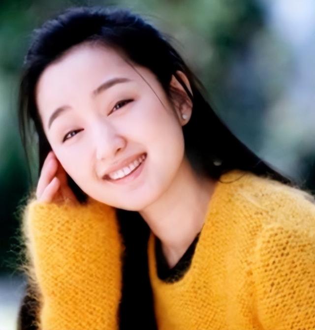 明星背后的故事杨钰莹（杨钰莹的悲惨人生和她背后的4个男人）(36)