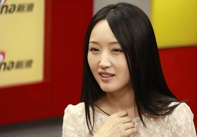明星背后的故事杨钰莹（杨钰莹的悲惨人生和她背后的4个男人）(22)