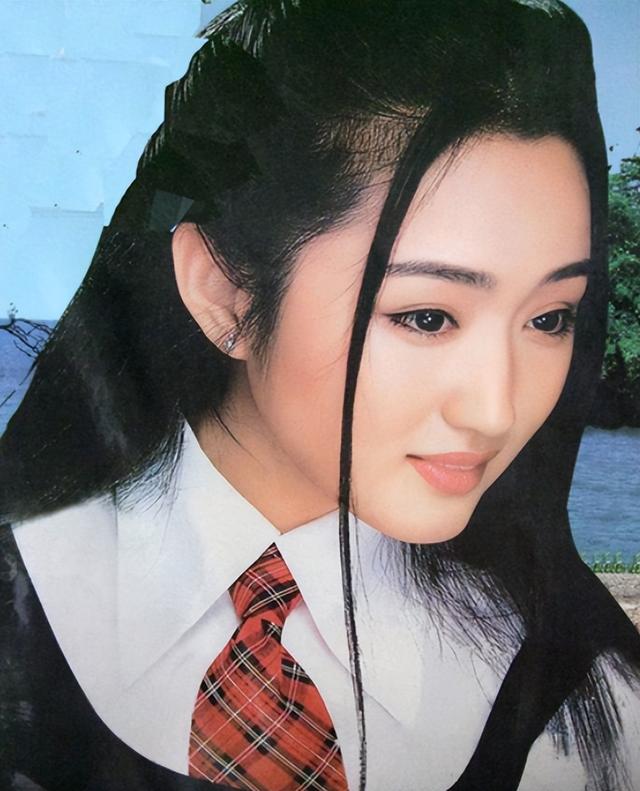 明星背后的故事杨钰莹（杨钰莹的悲惨人生和她背后的4个男人）(19)