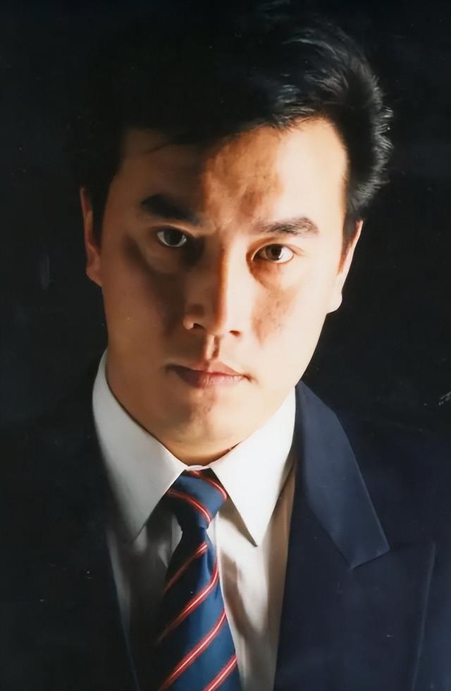 陈佩斯母亲个人简历（陈佩斯妹夫张山）(1)