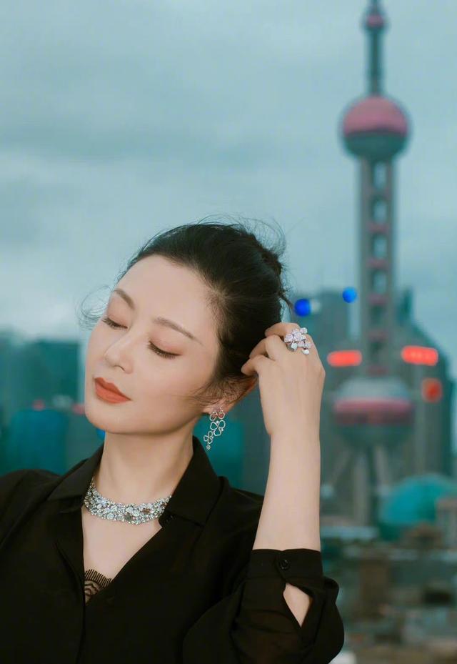 陈红和陈凯歌的爱情（被一碗红烧肉泡到手）(6)