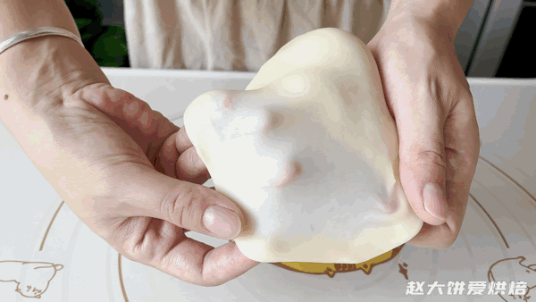 蛋黄酥20个制作方法和配方（手把手教你做蛋黄酥）(20)