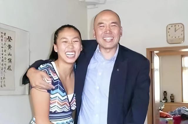 郎平前妻白帆现在在哪里（照顾女儿15年未再婚）(8)