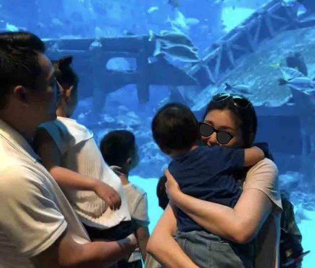 大s 具俊晔婚后同框照（大S自曝雇佣具俊晔假结婚）(20)