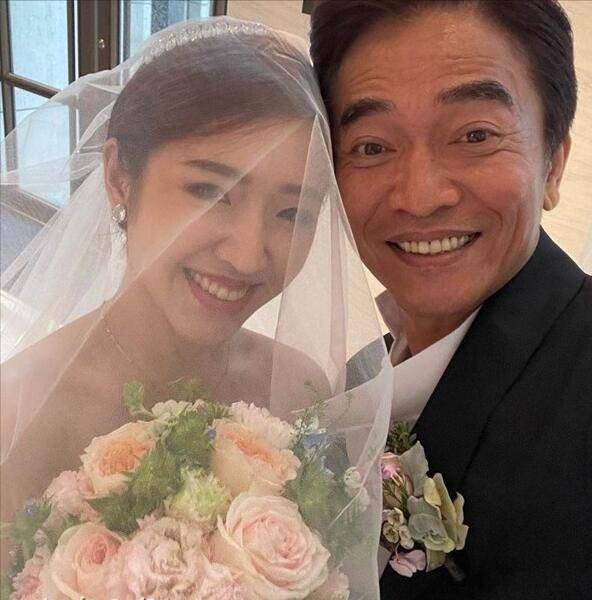 张葳葳普通话（嫁天王隐婚三十年癌症缠身）(35)