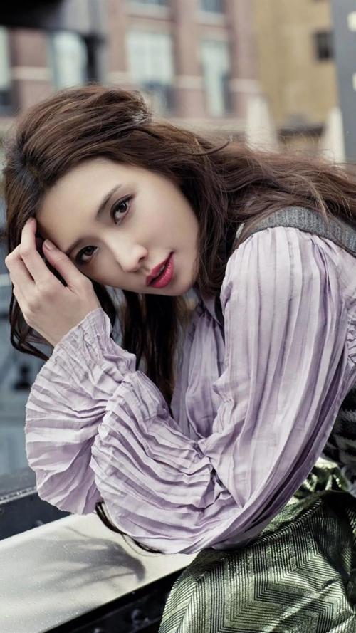 发际线高且刘海少适合什么发型（女人一旦奔四如果发际线高）(4)