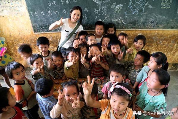 江一燕年轻时有多漂亮（江一燕近照侧颜精致）(17)