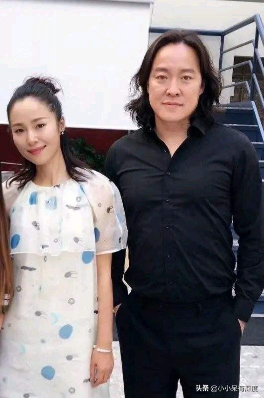 江一燕年轻时有多漂亮（江一燕近照侧颜精致）(36)