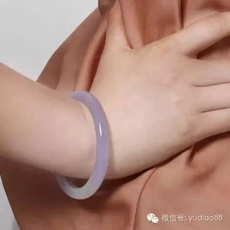 怎么才能分辨玉镯是真假（行家告诉你玉镯子怎么鉴别真假）(4)