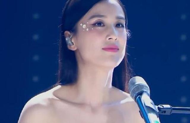 黄圣依上综艺节目挨批最尴尬演技（骂她的评论万人点赞）(3)