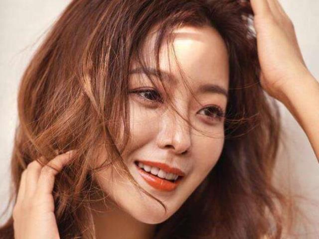 金喜善整容前后（金喜善到底有没有整容）(1)