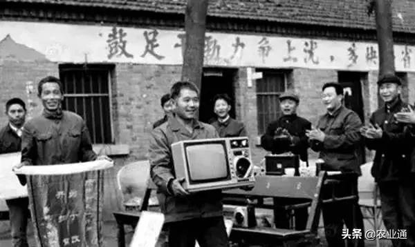盘点80年代经典老歌（80年代的那些老歌）(13)