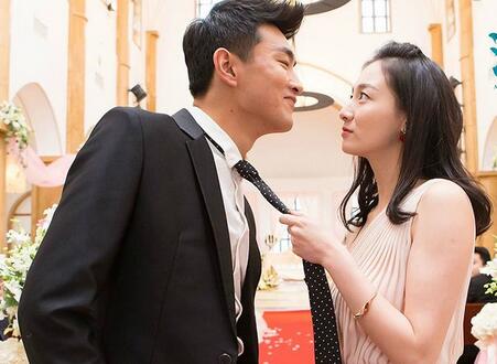 王丽坤丈夫是于和伟吗 王丽坤跳水露卫生巾疑似走光