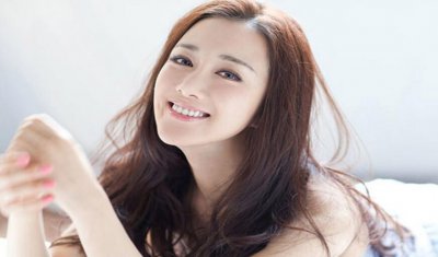 ​李依晓老公身份大揭秘 当年李依晓整容竟因叶璇的狗咬事件