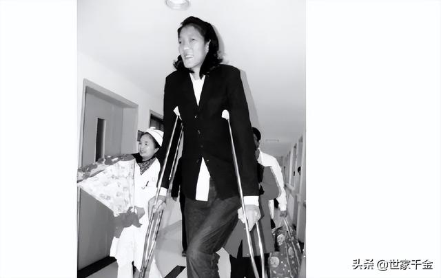 世界上最高的人是谁（中国最高的7位巨人）(33)