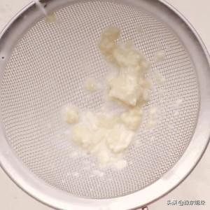 学会这个小妙招自制凉皮（夏天到了教你自制凉皮）(4)