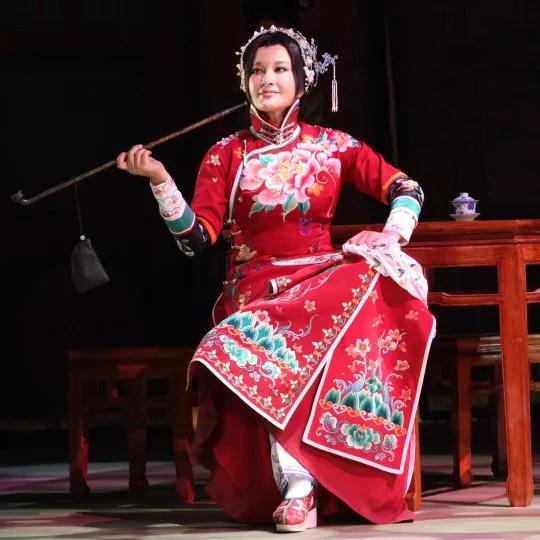 刘晓庆2023年作品（刘晓庆主演话剧风华绝代3月26日重磅登陆滨州）(7)