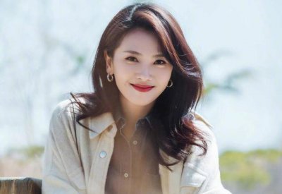 ​演员天价片酬问题谈谈看法（演员片酬不得用现金支付）