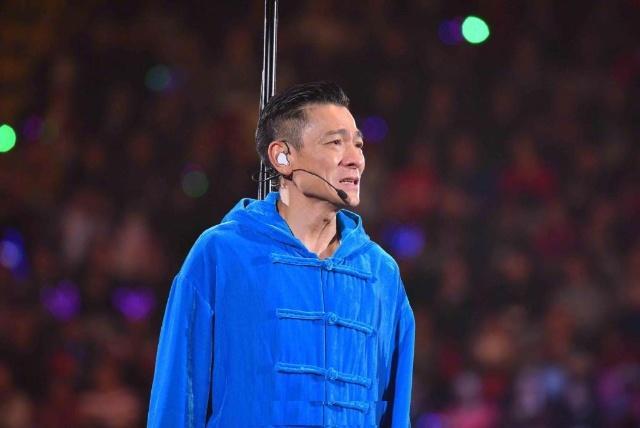 刘德华最后一场演唱会唱不下去了（上一次刘德华中止演唱会）(3)